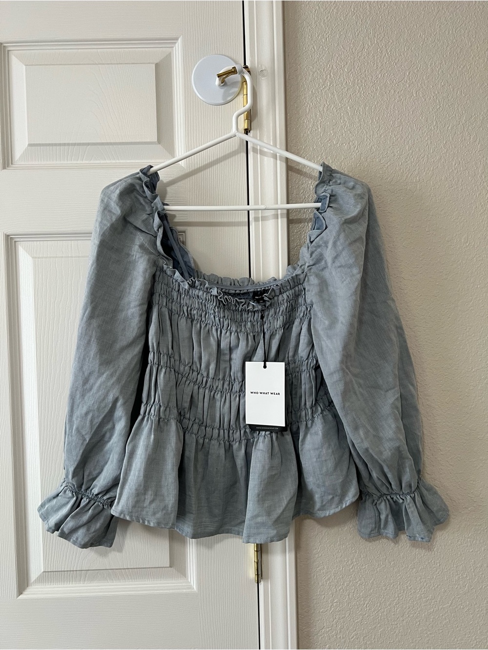 Who What Wear Chambray Smocked Puff Sleeve Peplum Top Medium NWT